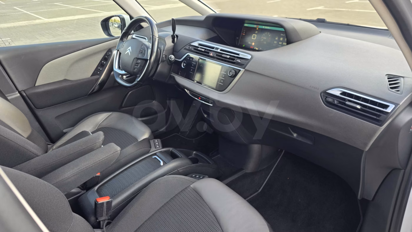 Citroen C4 Grand Spacetourer фото 15
