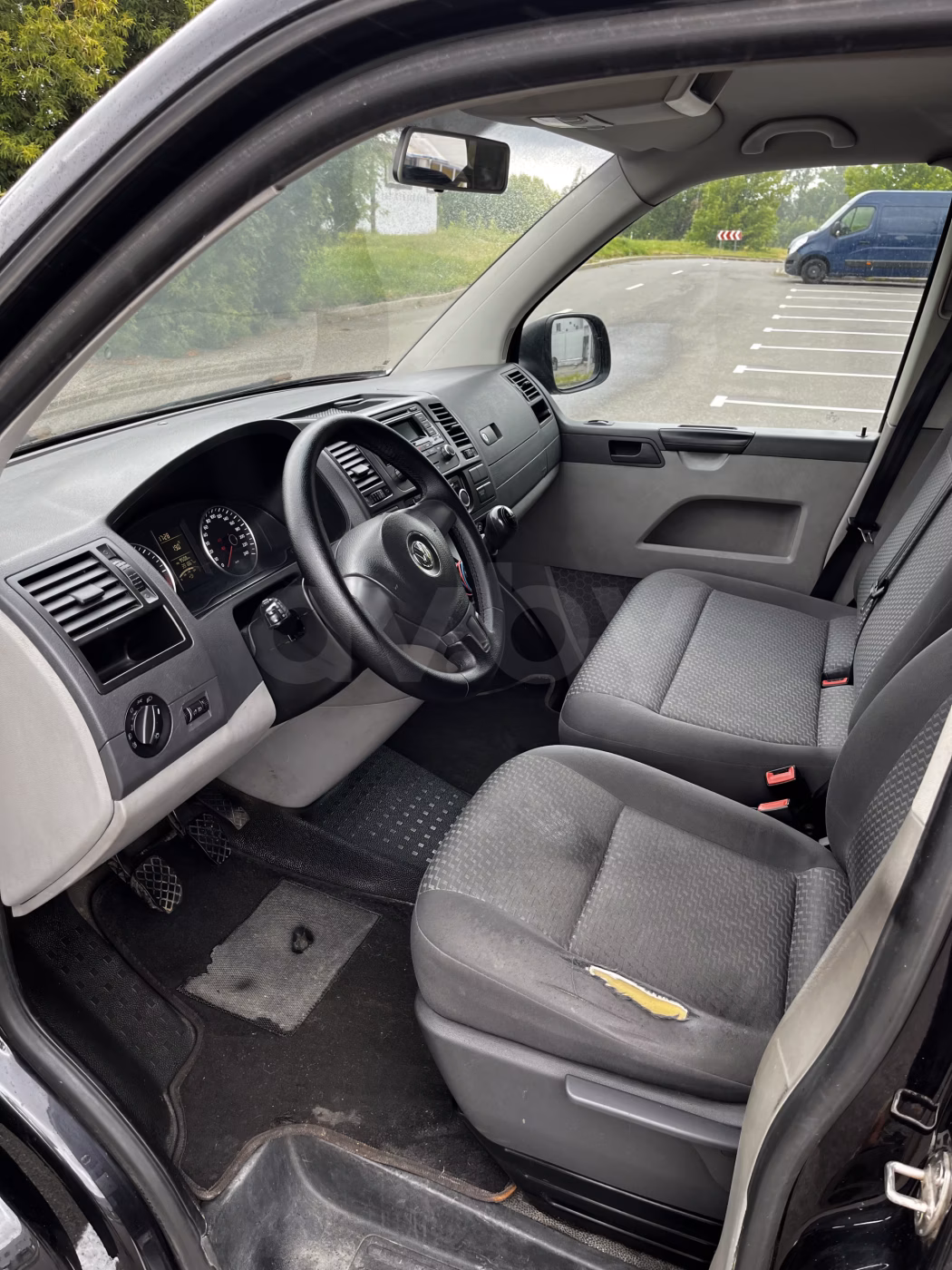 Volkswagen Caravelle фото 6