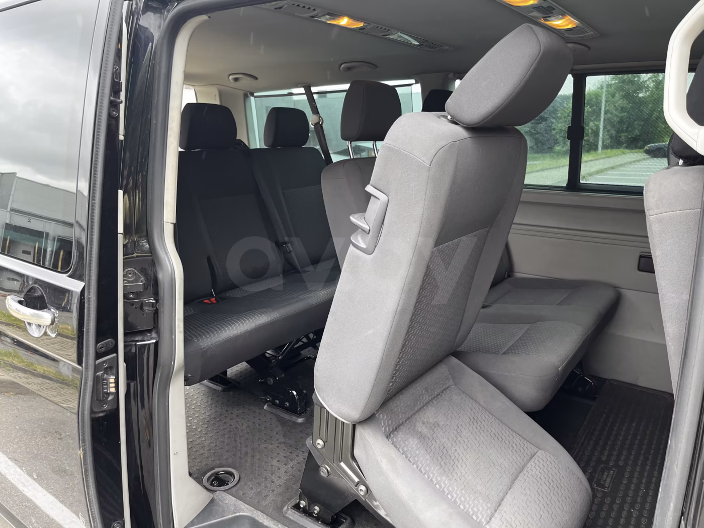 Volkswagen Caravelle фото 7
