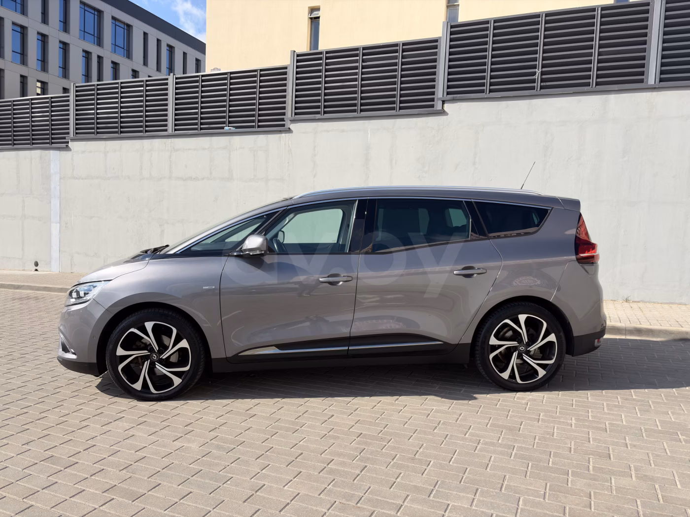Renault Grand Scenic фото 10