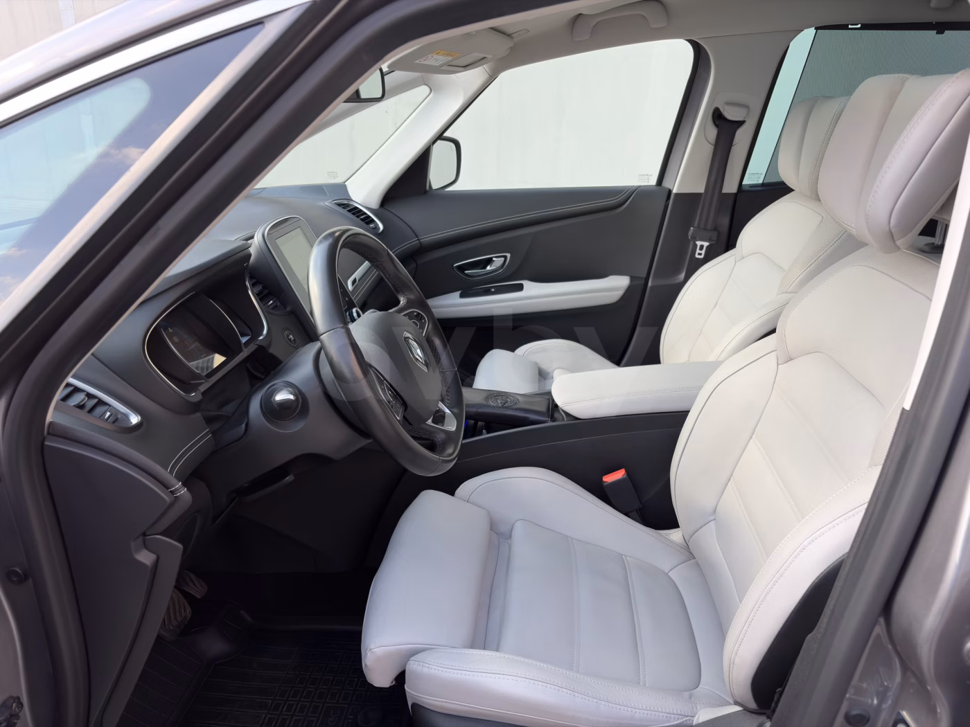 Renault Grand Scenic фото 11