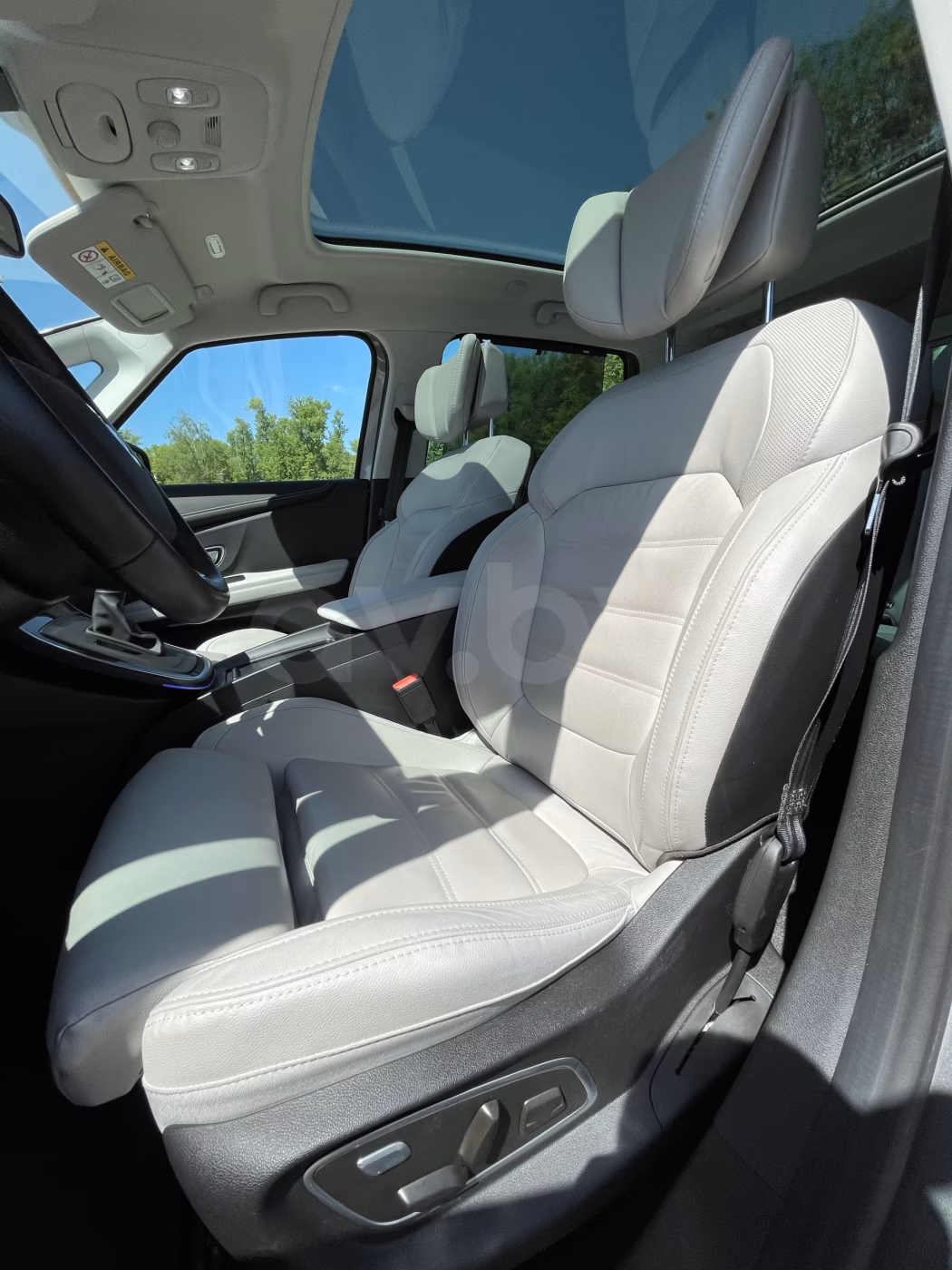 Renault Grand Scenic фото 17