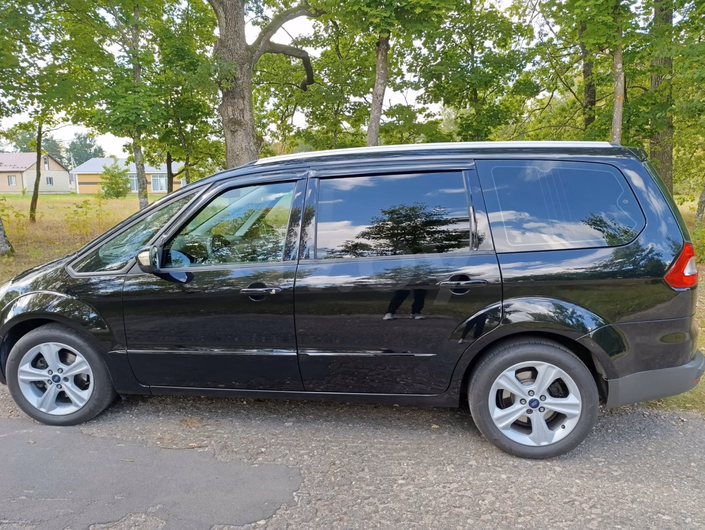 Ford Galaxy фото 3