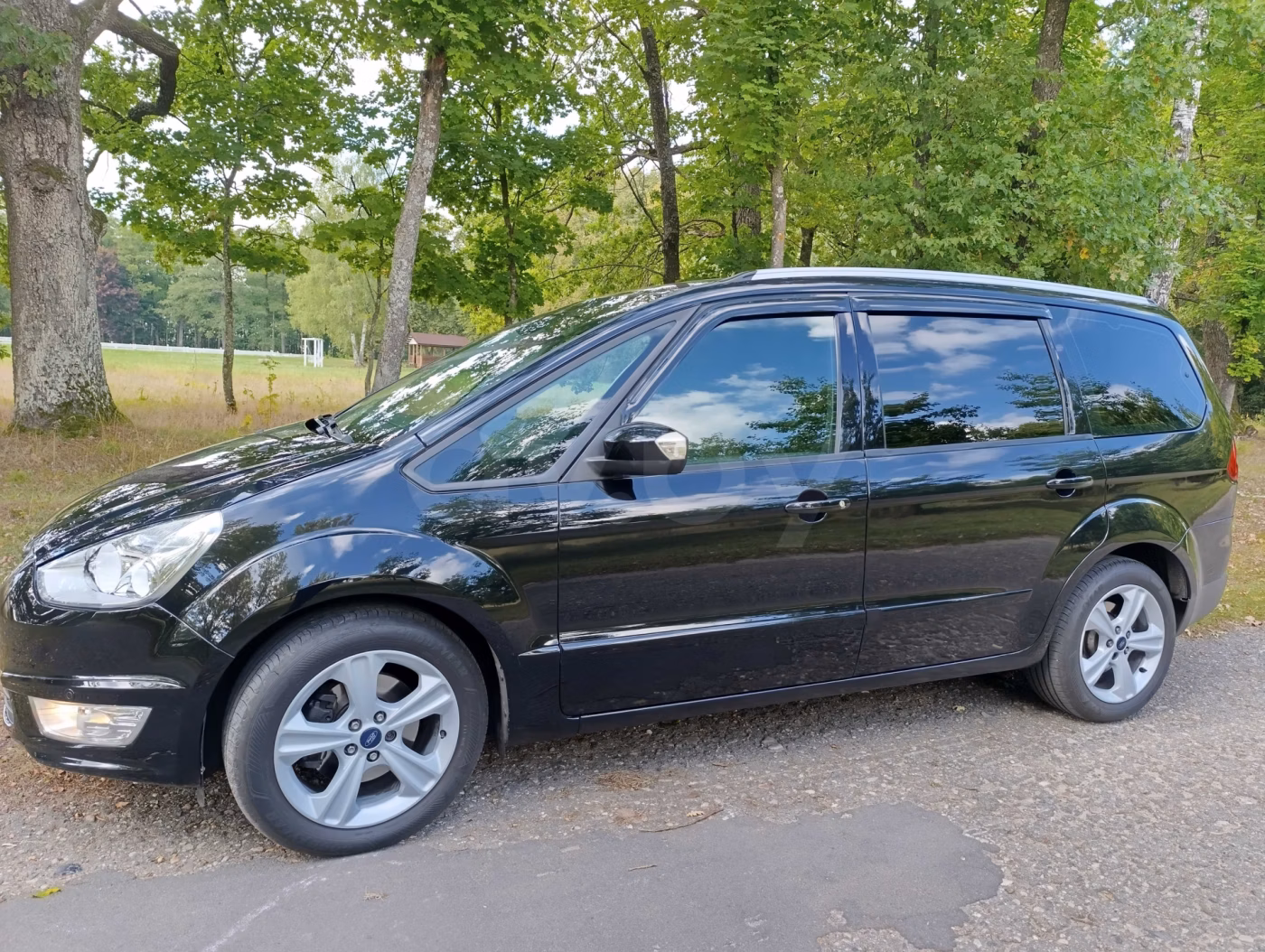 Ford Galaxy фото 4