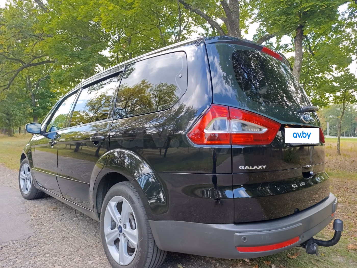 Ford Galaxy фото 8