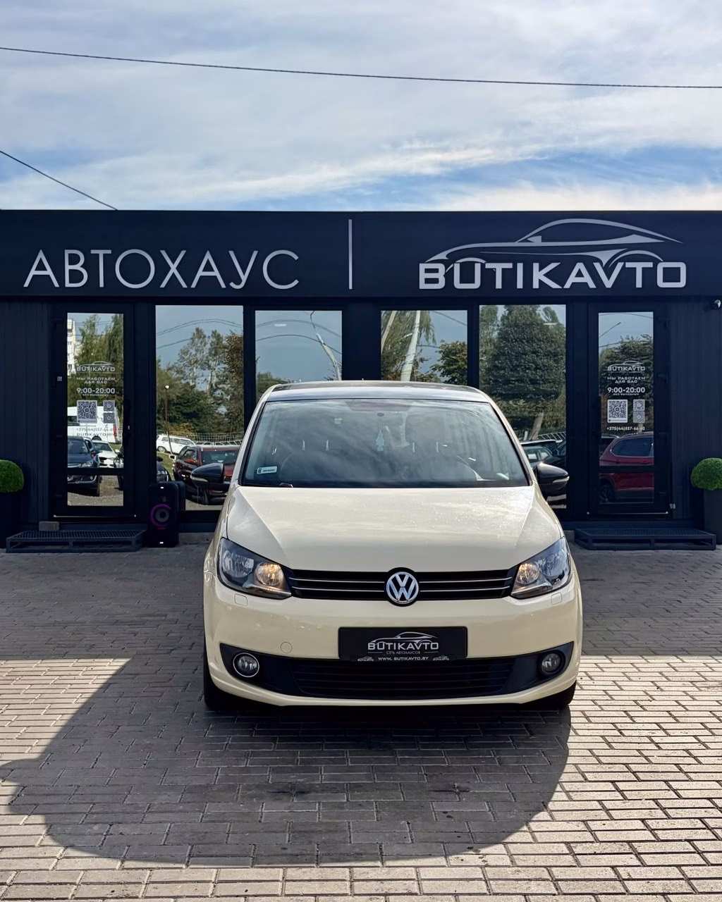 Volkswagen Touran фото 2