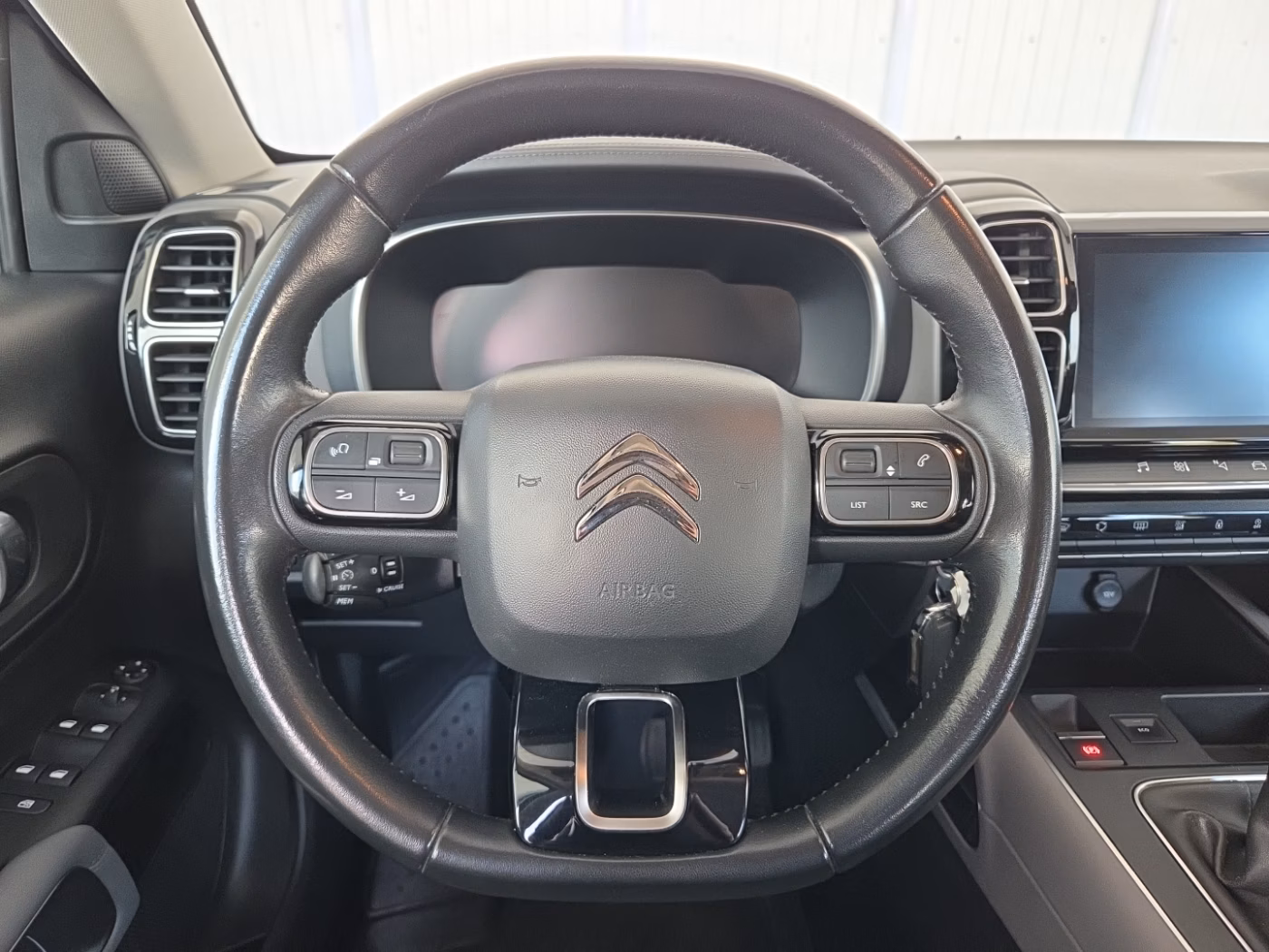 Citroen C5 Aircross фото 9