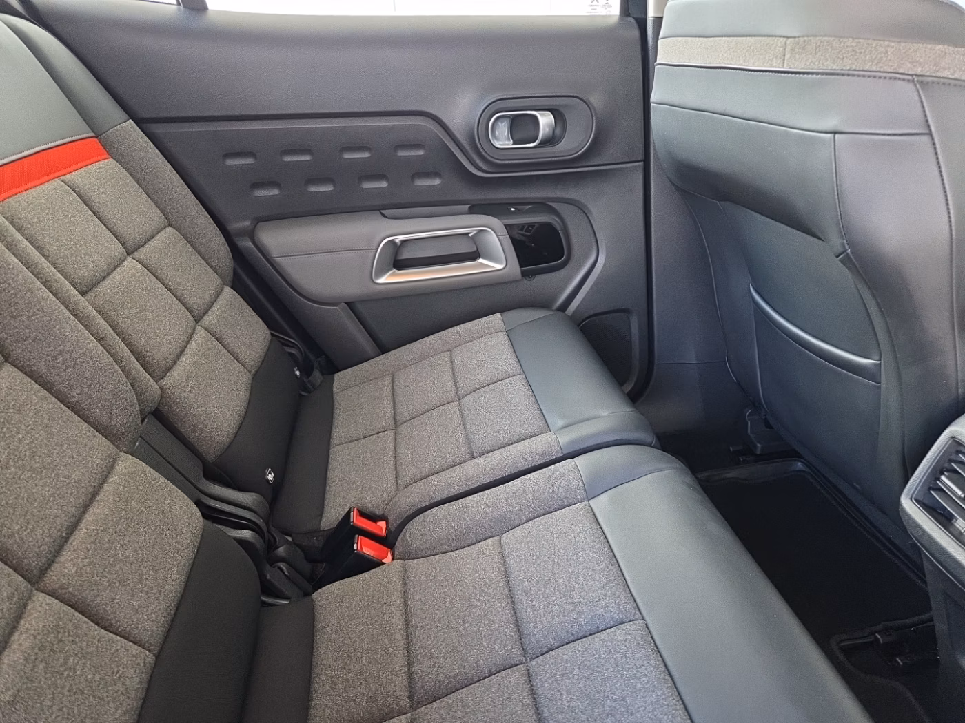 Citroen C5 Aircross фото 15