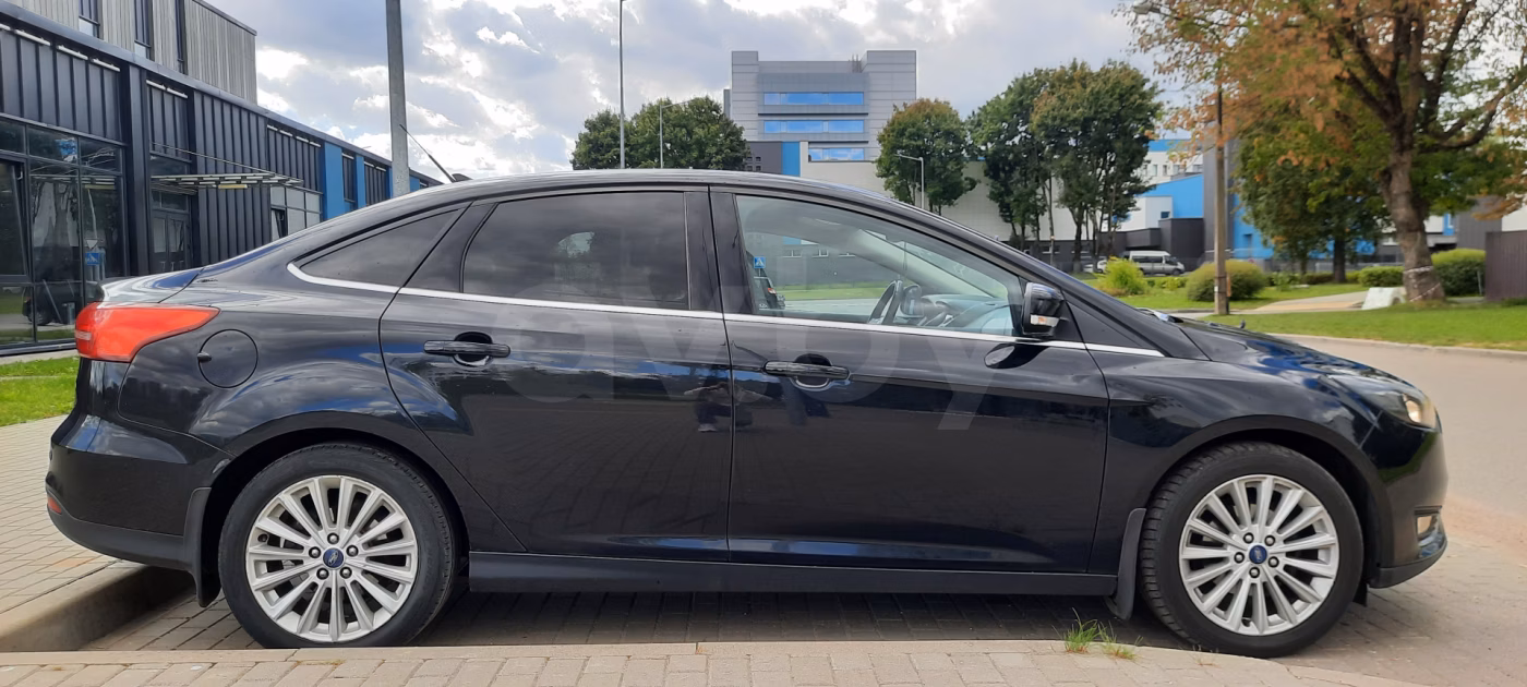 Ford Focus фото 8