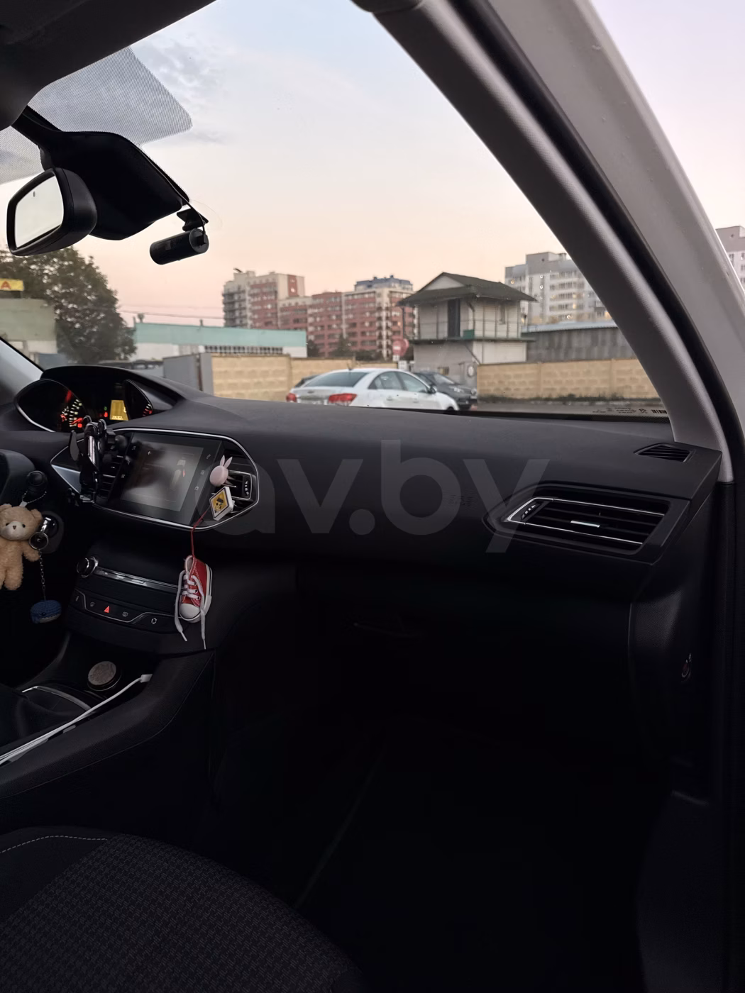 Peugeot 308 фото 15