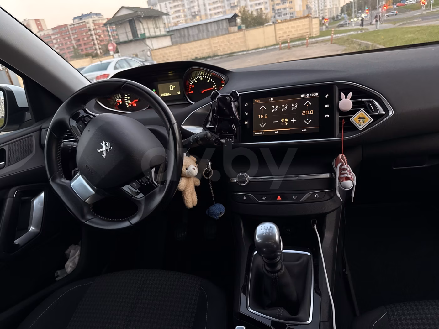 Peugeot 308 фото 16