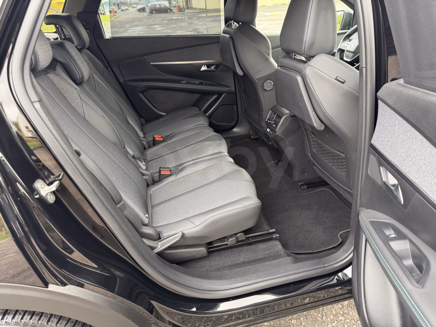 Peugeot 5008 фото 20