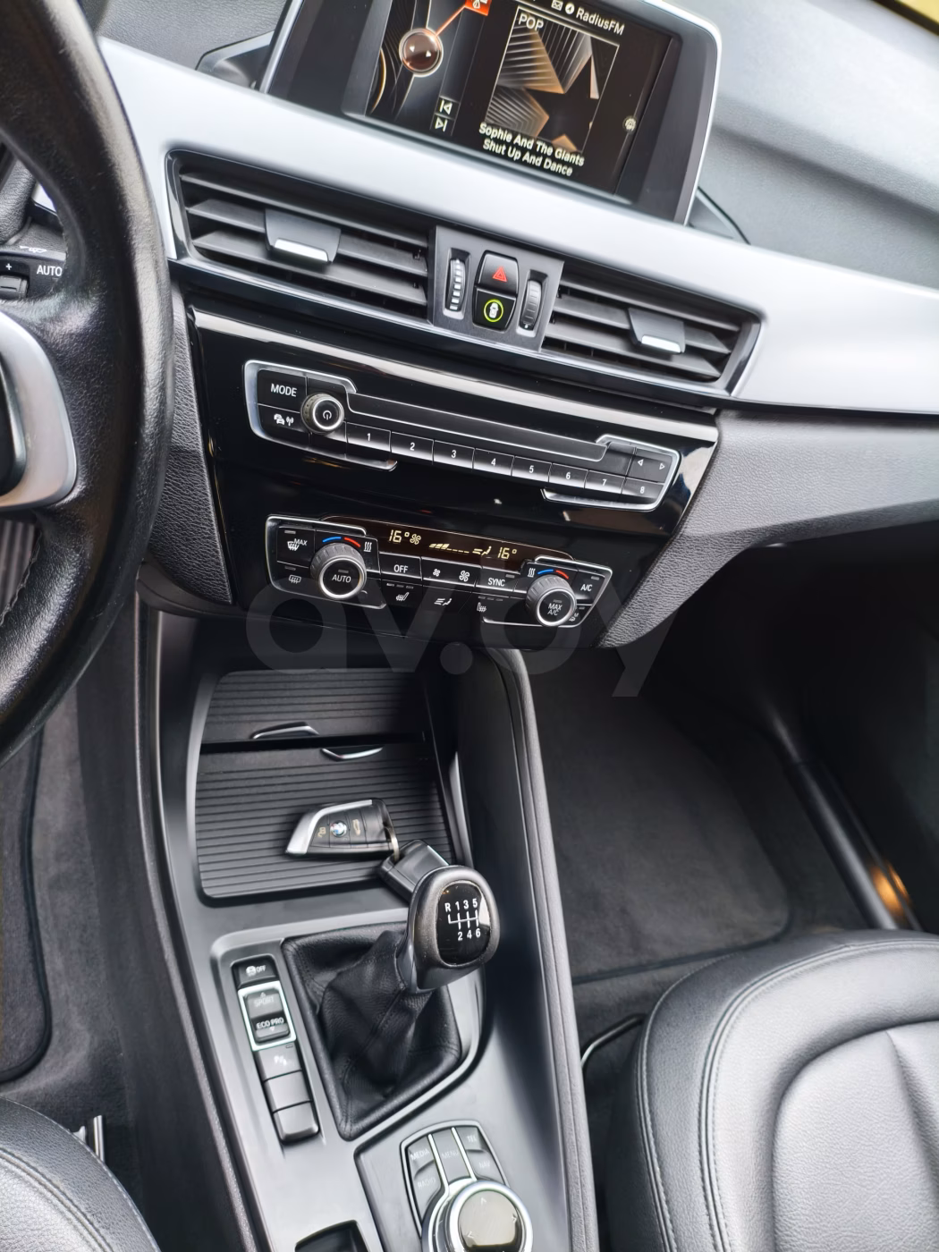 BMW X1 фото 7