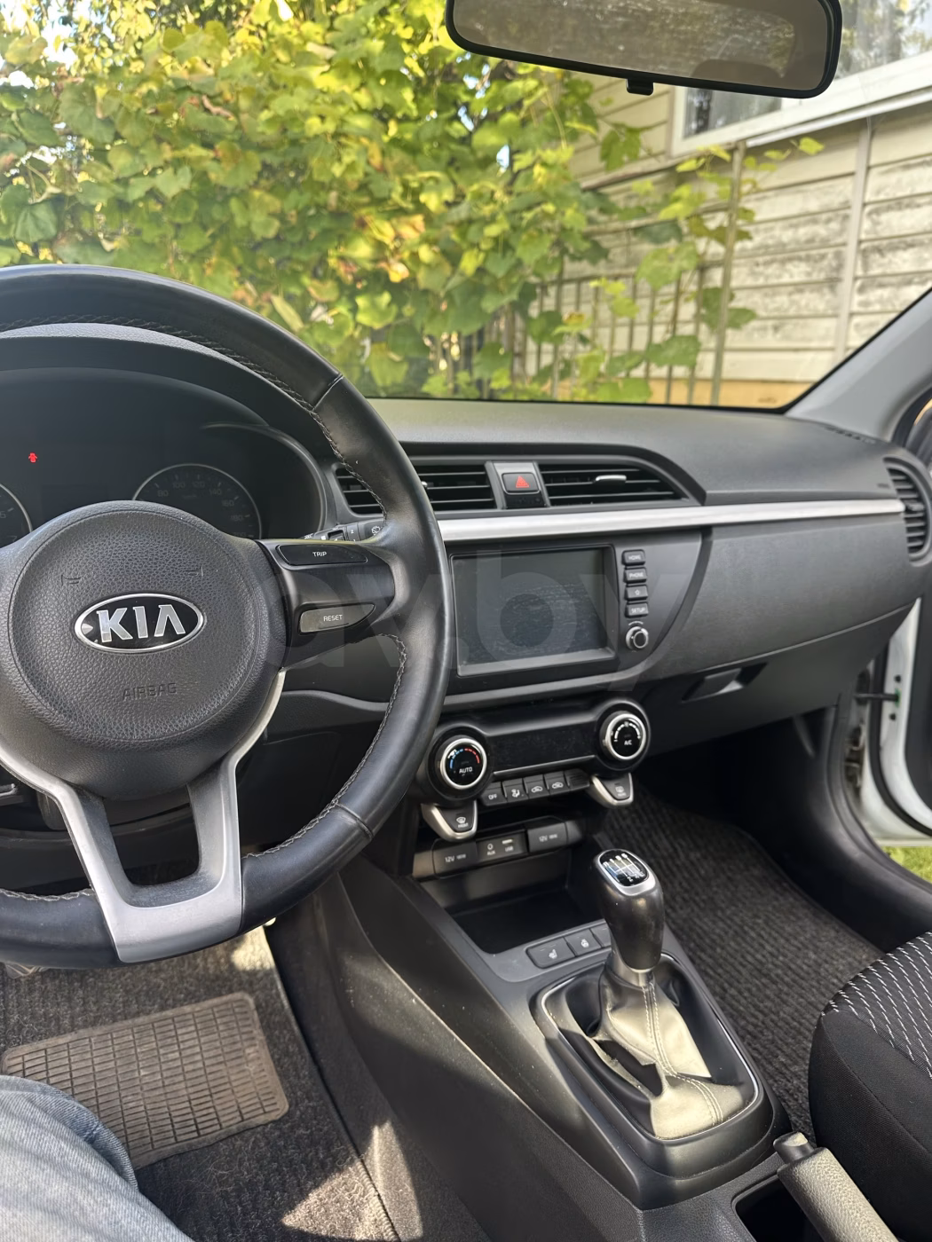 Kia Rio X (X-Line) фото 3