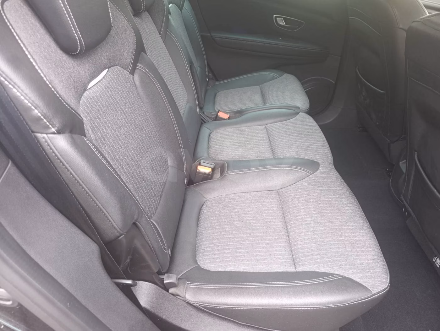 Renault Grand Scenic фото 11