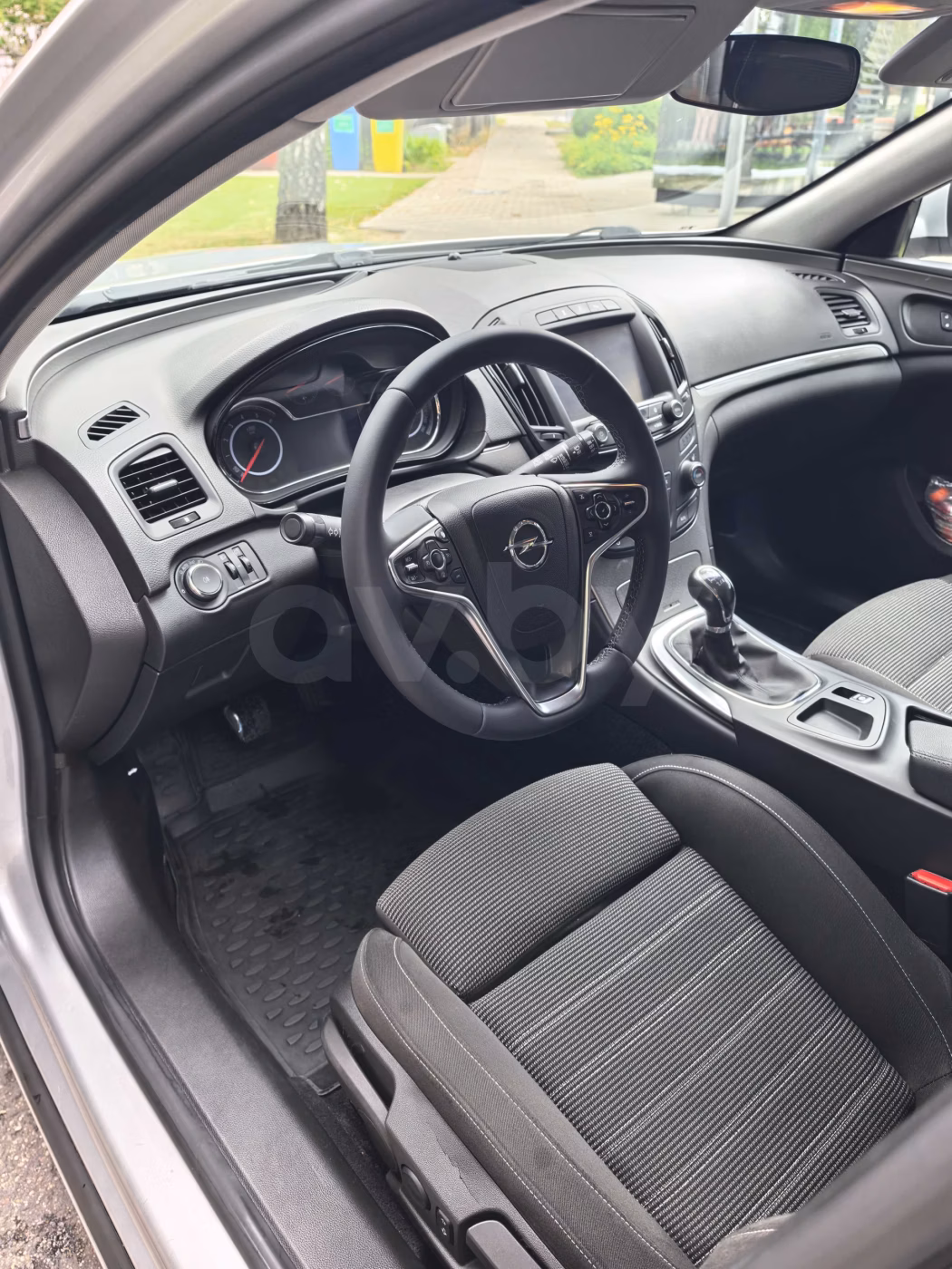Opel Insignia фото 11
