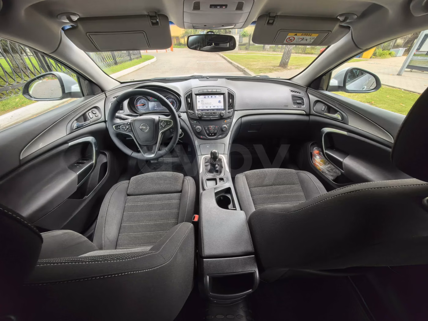 Opel Insignia фото 12