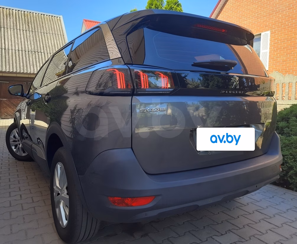 Peugeot 5008 фото 9