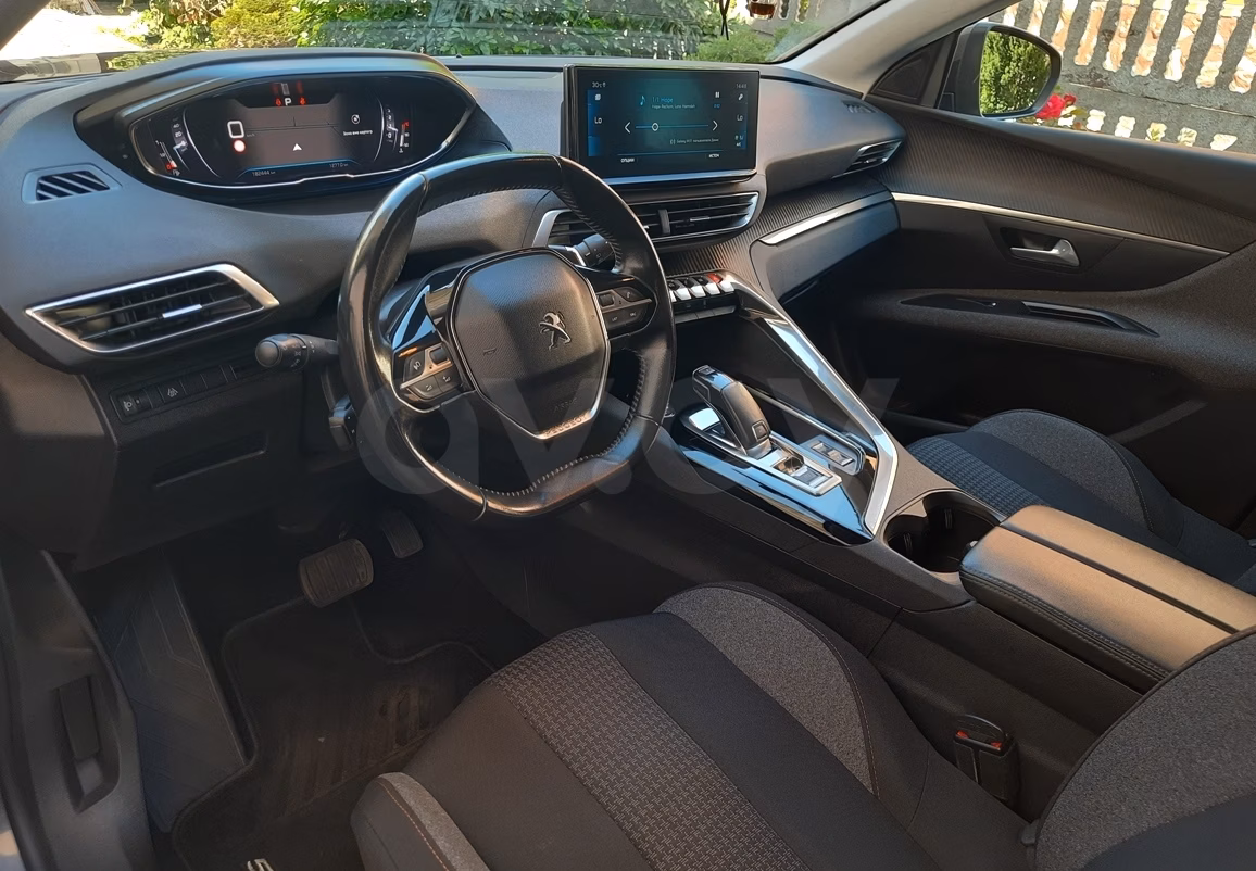 Peugeot 5008 фото 17