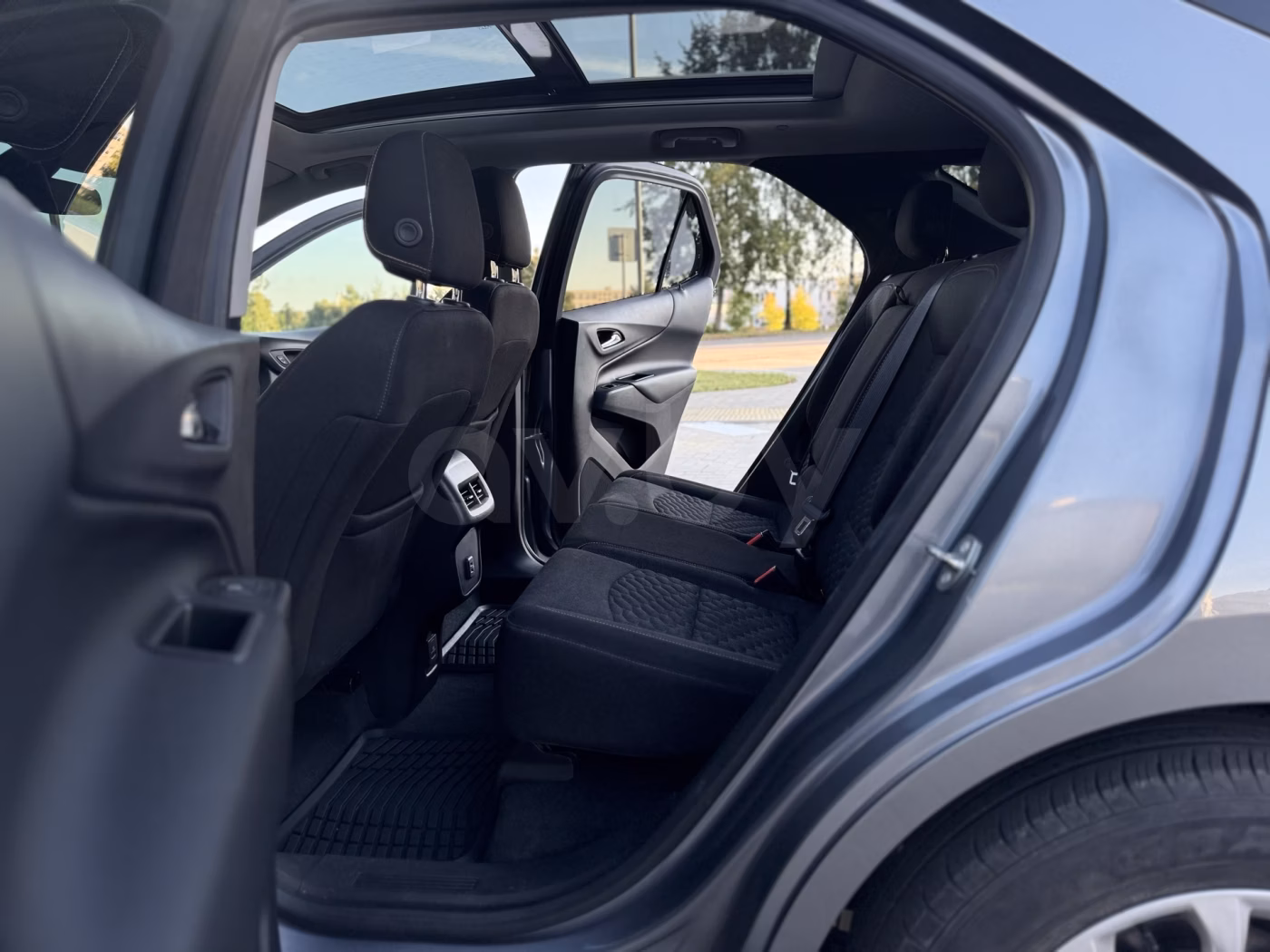 Chevrolet Equinox фото 12
