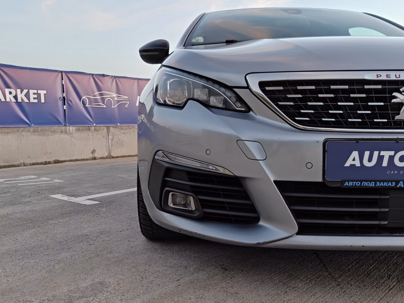 Peugeot 308 фото 9