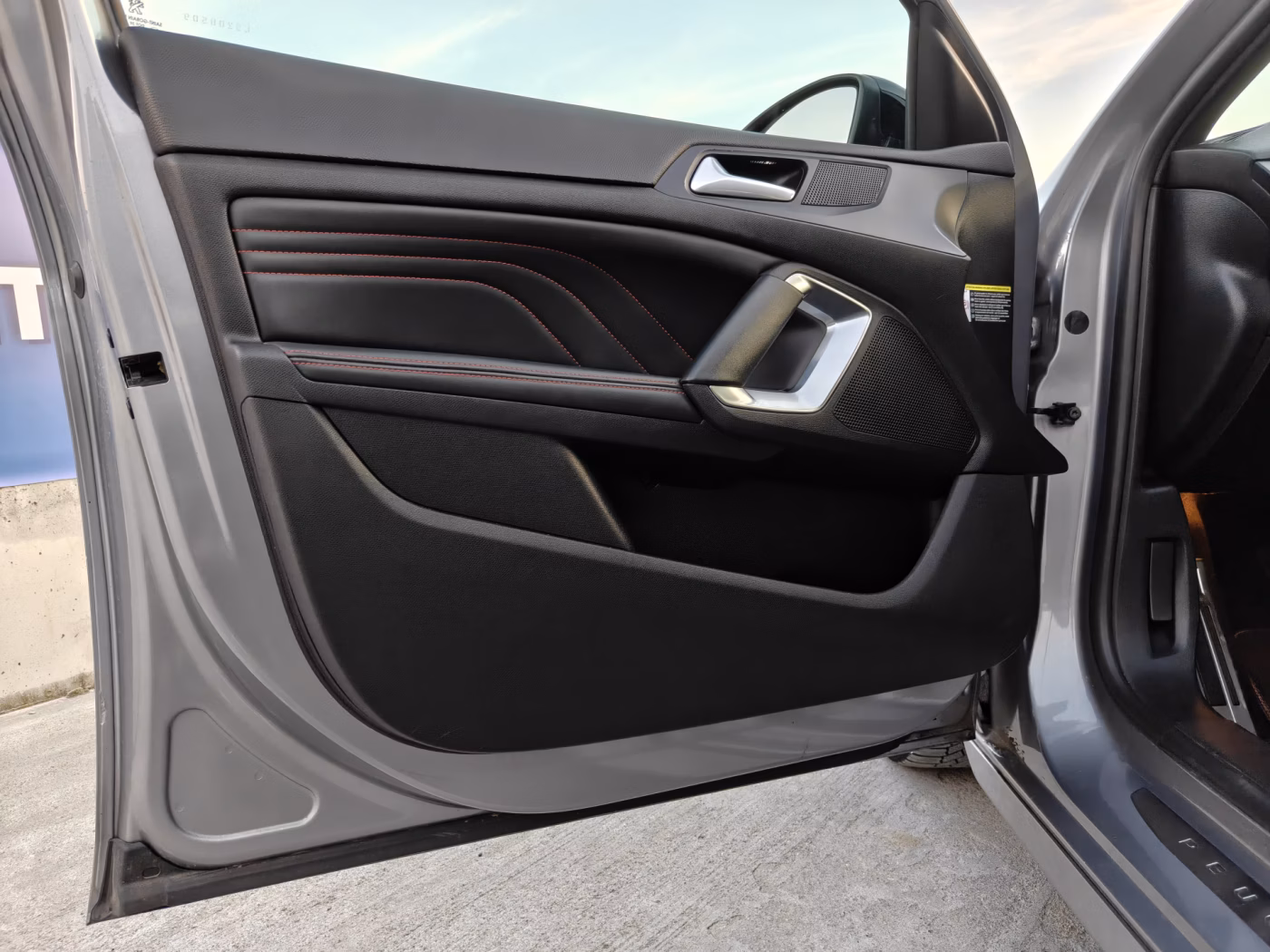 Peugeot 308 фото 15