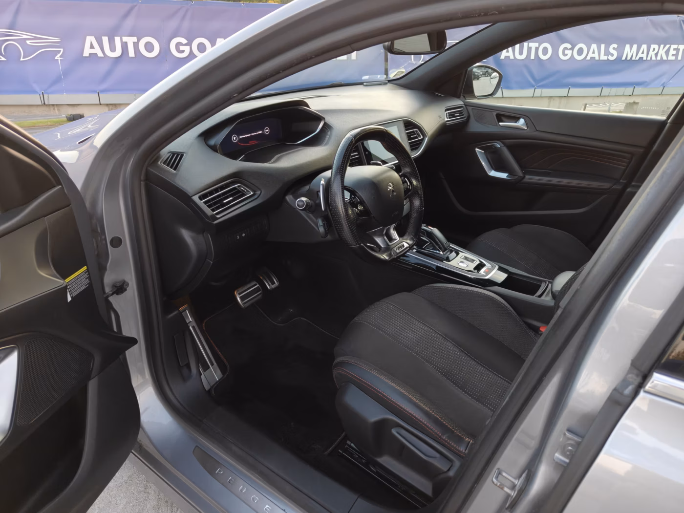 Peugeot 308 фото 16