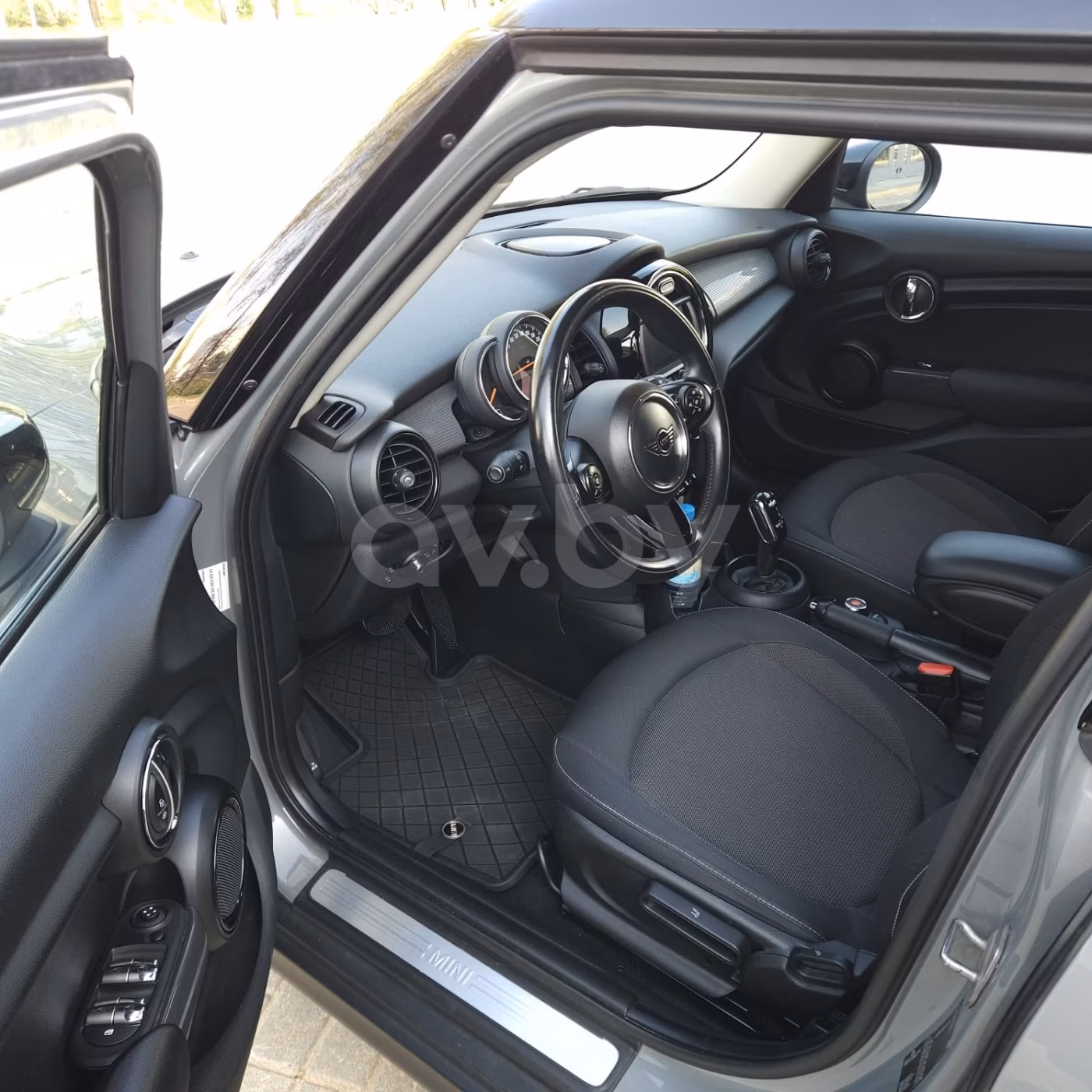 MINI Hatch фото 10