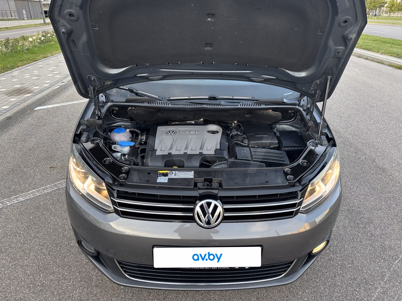 Volkswagen Touran фото 8