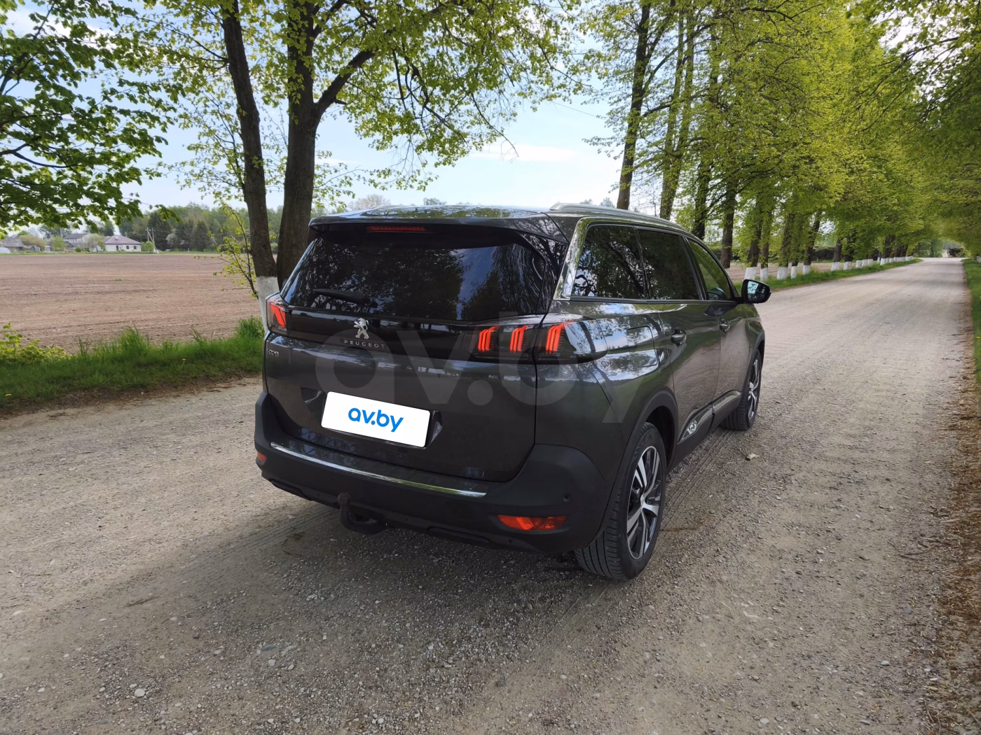 Peugeot 5008 фото 3
