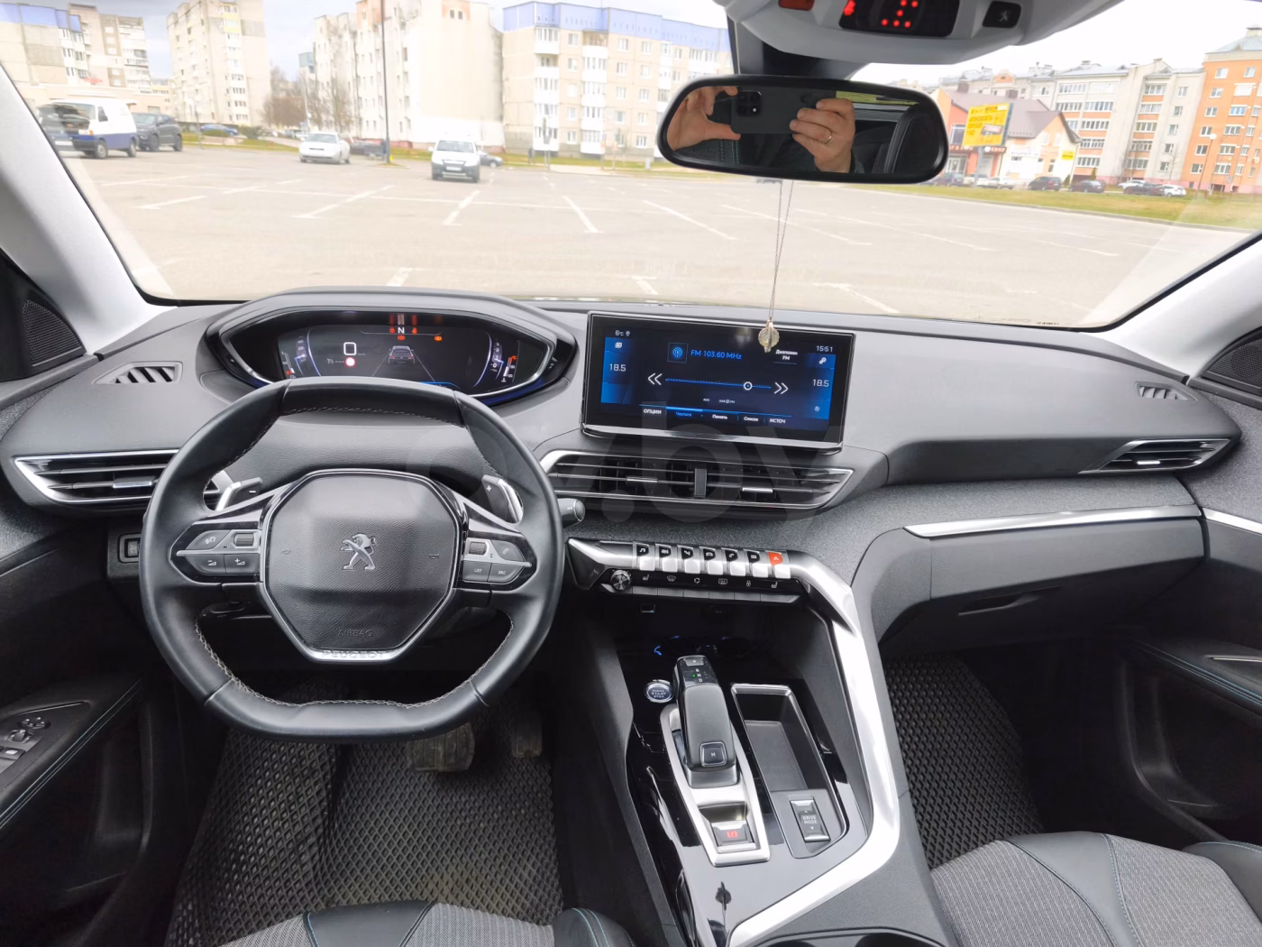 Peugeot 5008 фото 16