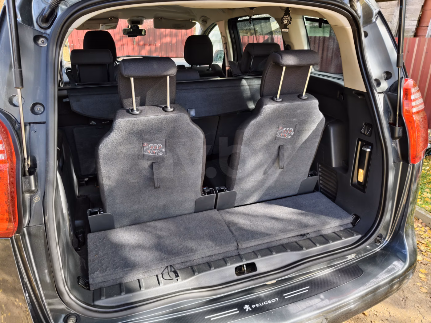 Peugeot 5008 фото 12