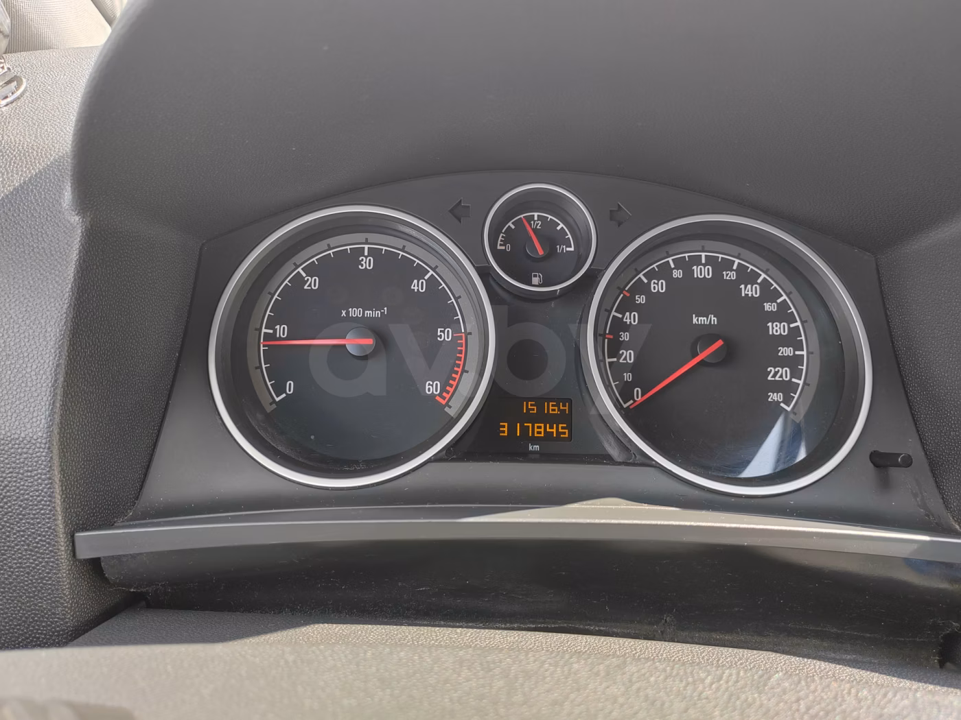 Opel Zafira фото 10