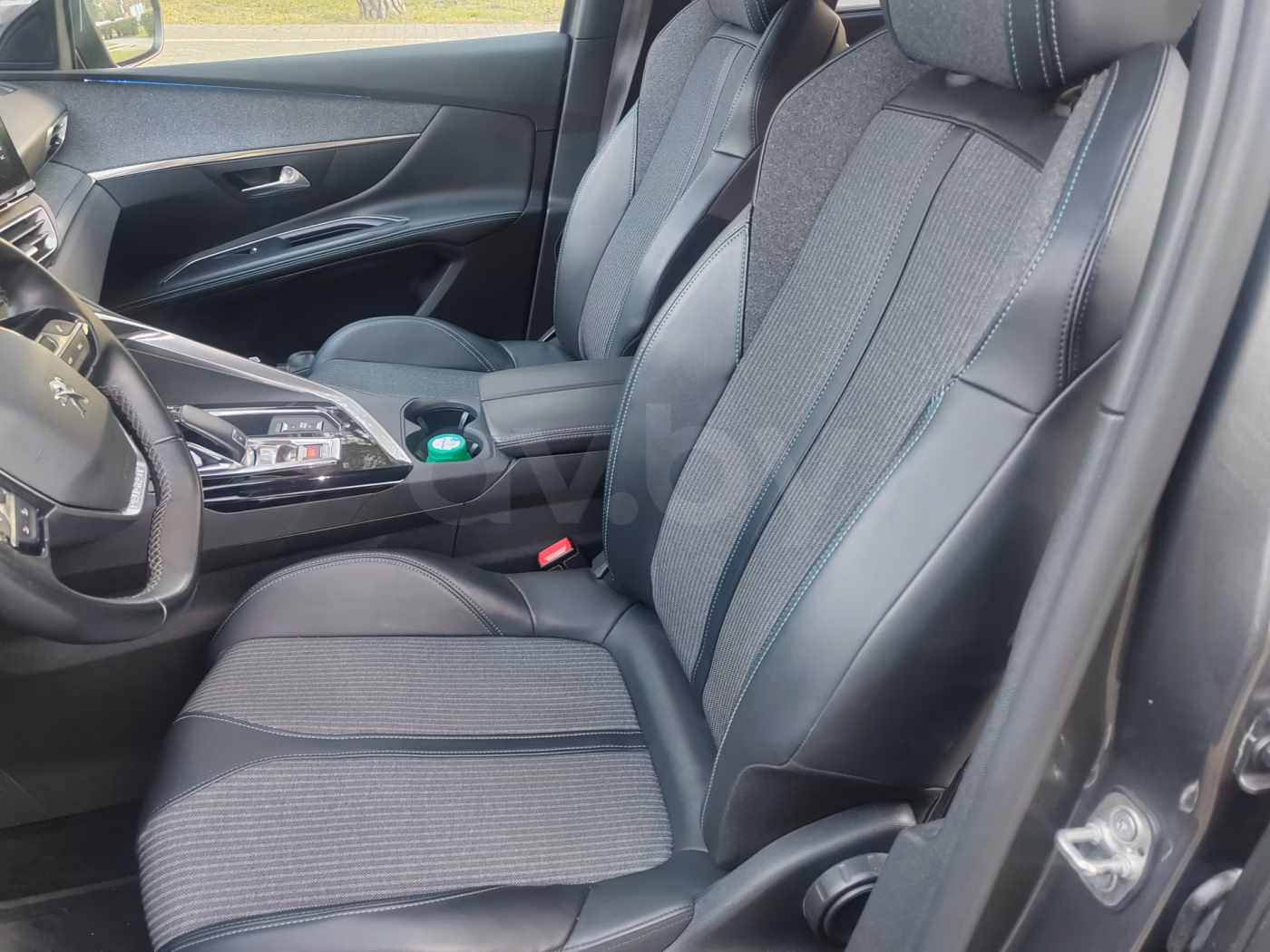 Peugeot 5008 фото 7