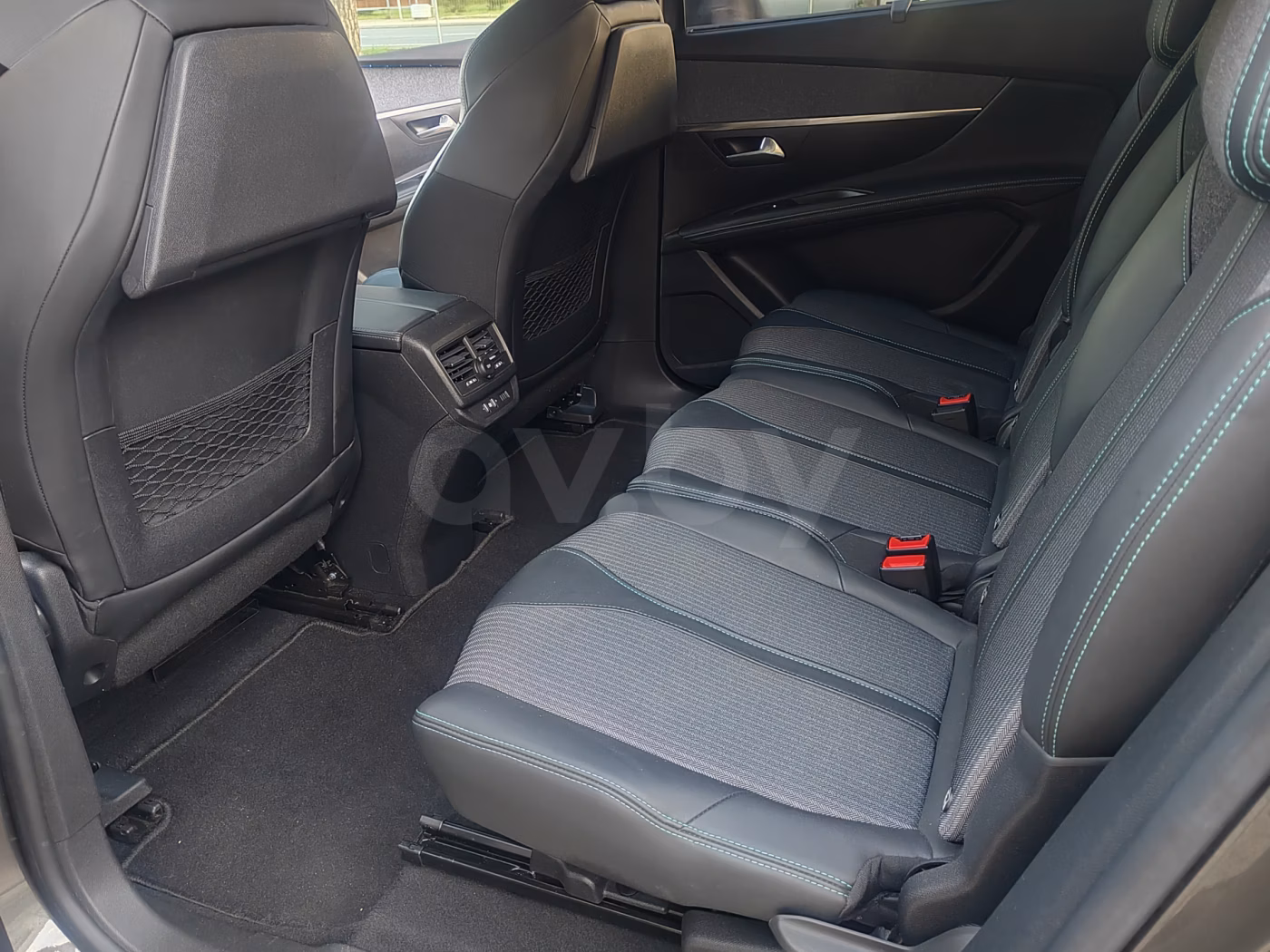 Peugeot 5008 фото 11