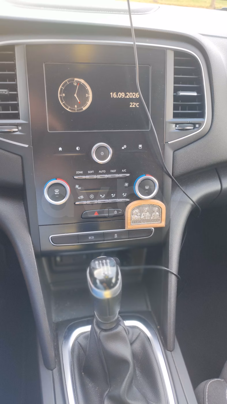 Renault Megane фото 11