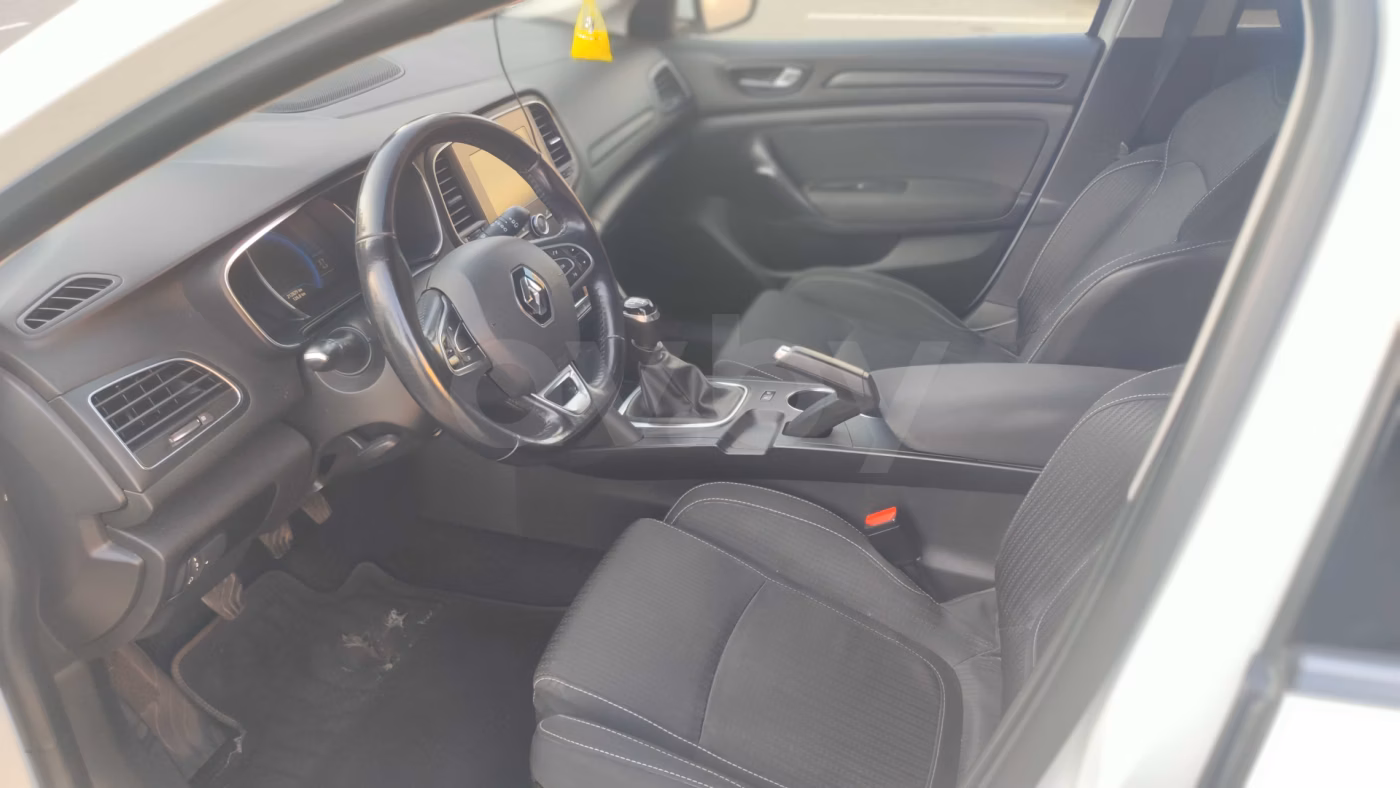 Renault Megane фото 12