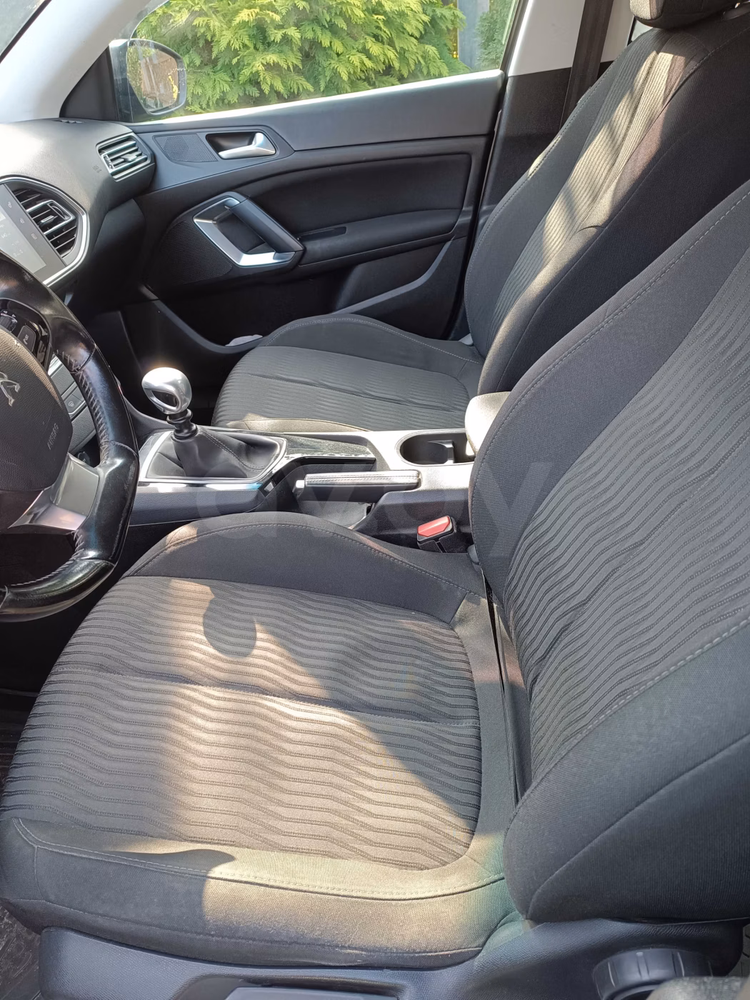 Peugeot 308 фото 8