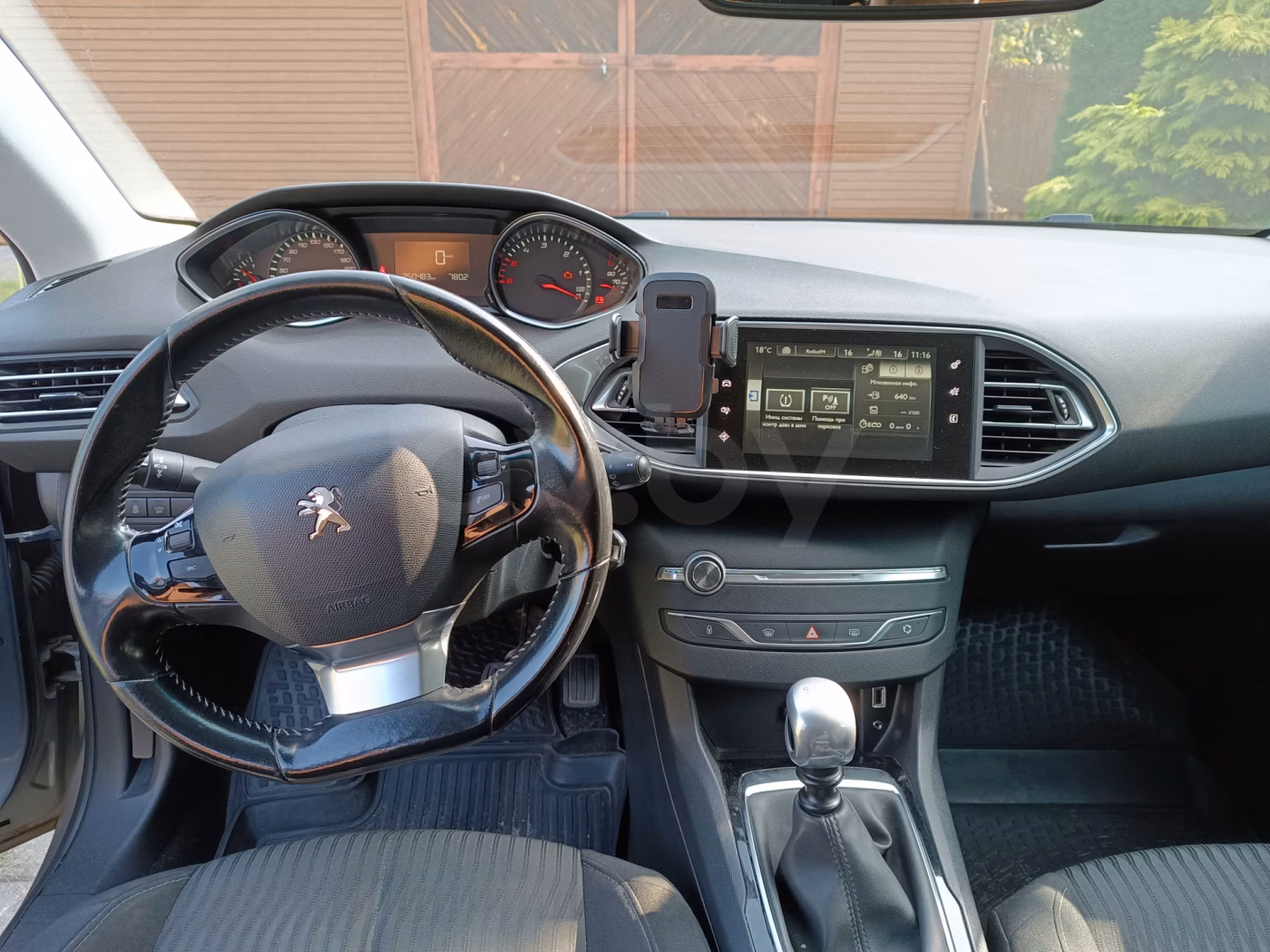 Peugeot 308 фото 10