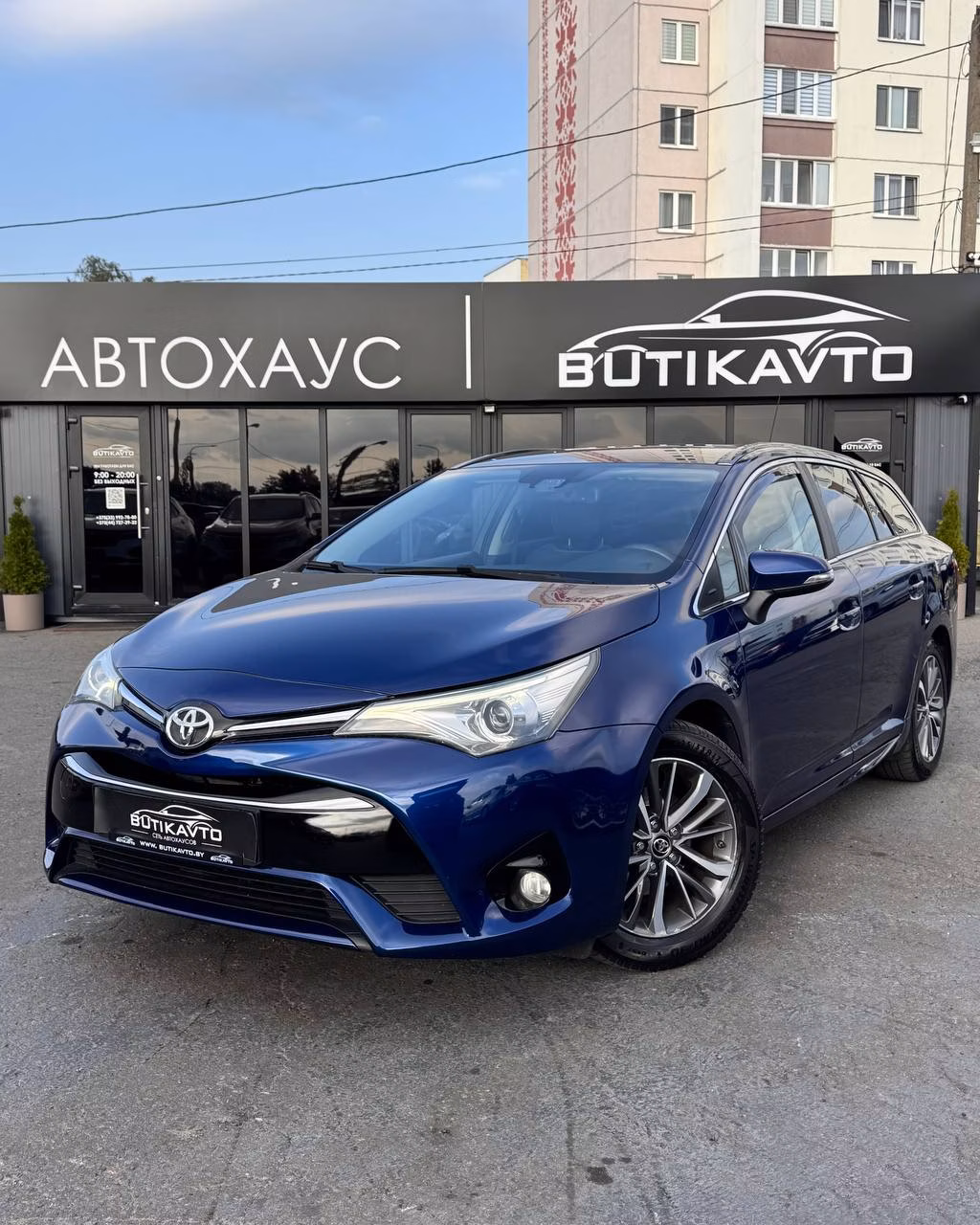 Toyota Avensis фото 3