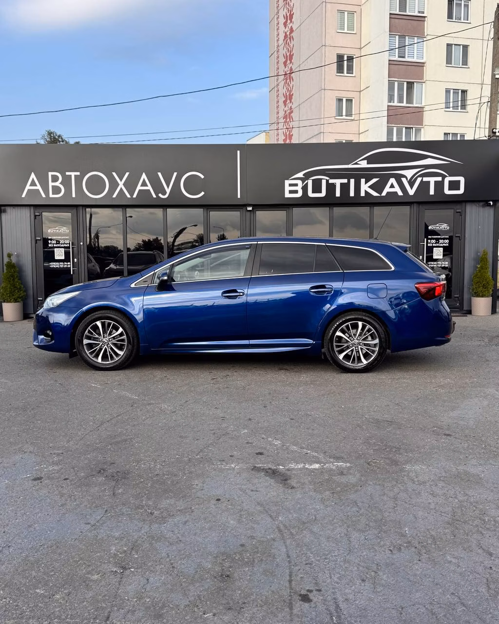 Toyota Avensis фото 4