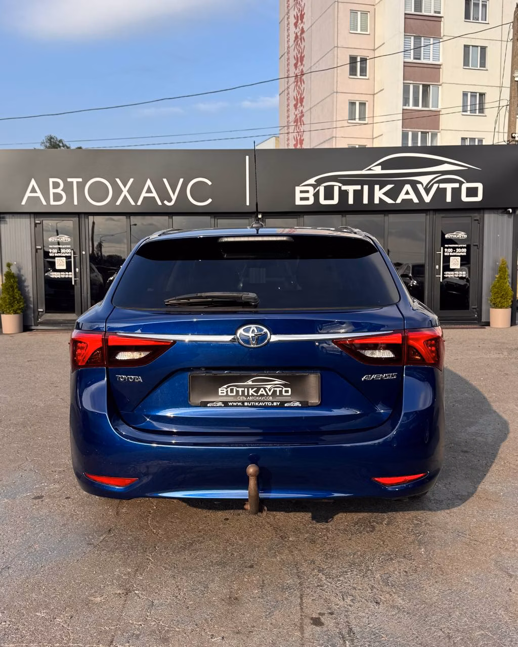 Toyota Avensis фото 6