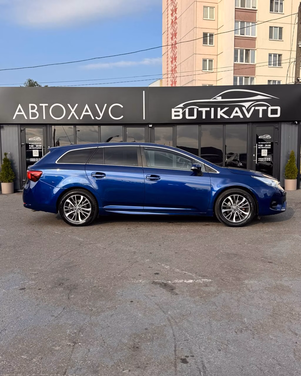 Toyota Avensis фото 8