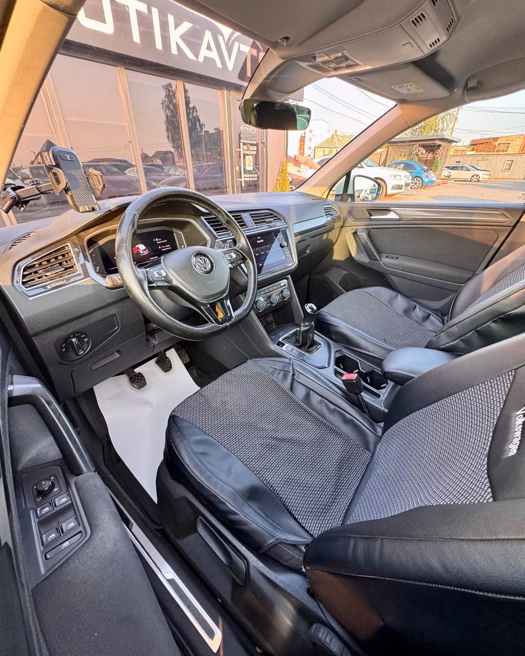 Volkswagen Tiguan фото 10