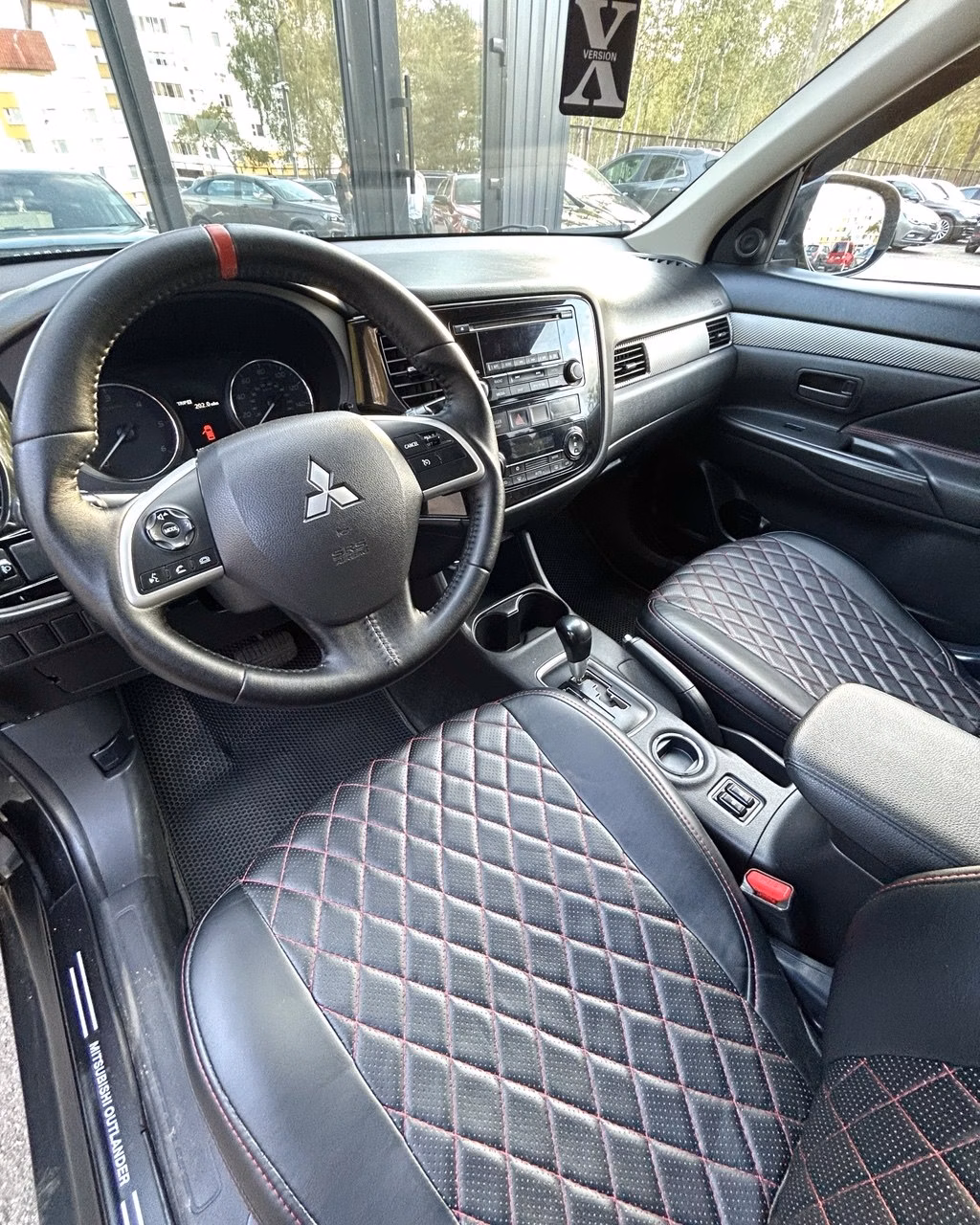 Mitsubishi Outlander фото 10