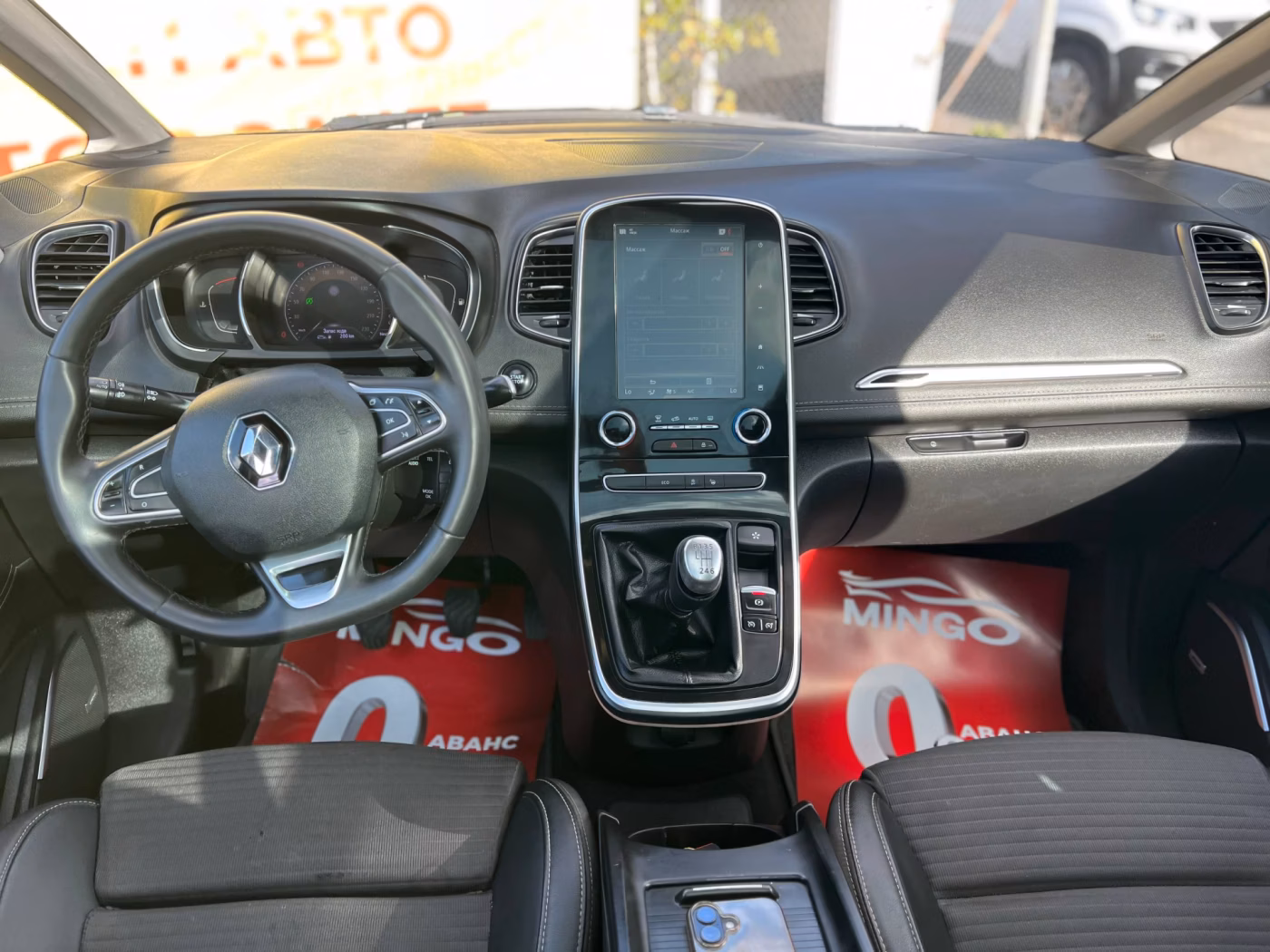 Renault Grand Scenic фото 15