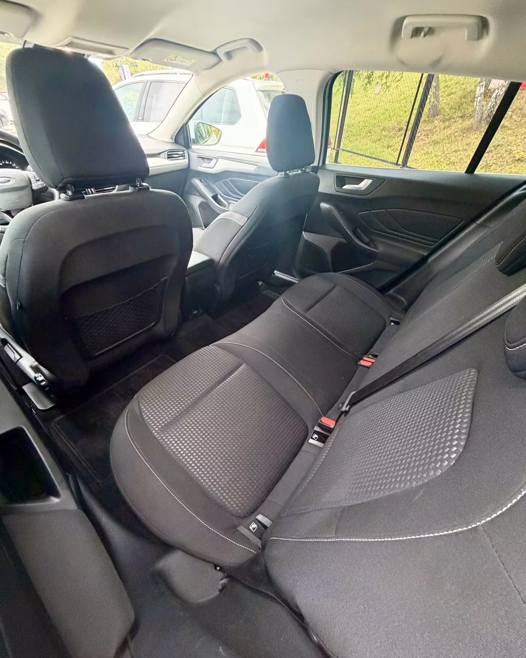 Ford Focus фото 11