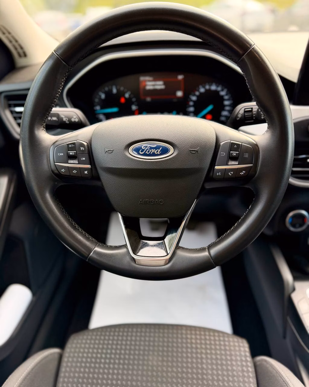 Ford Focus фото 14