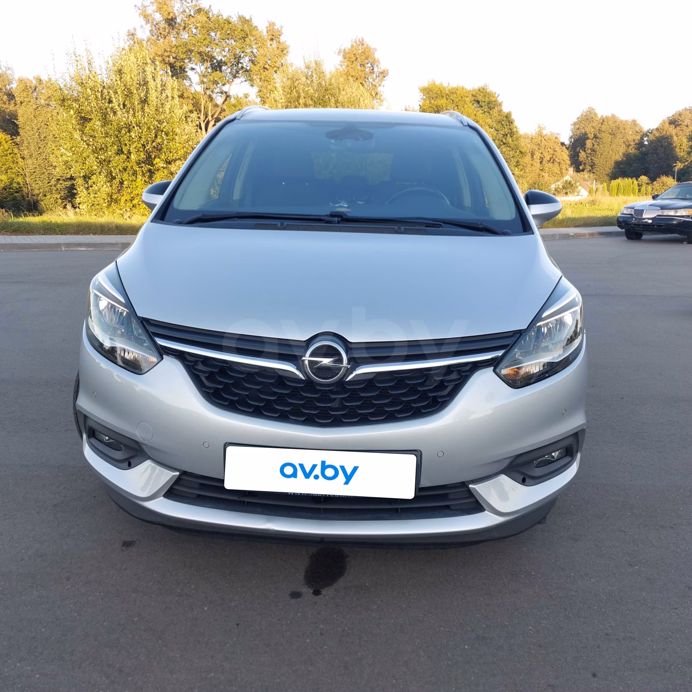 Opel Zafira фото 2