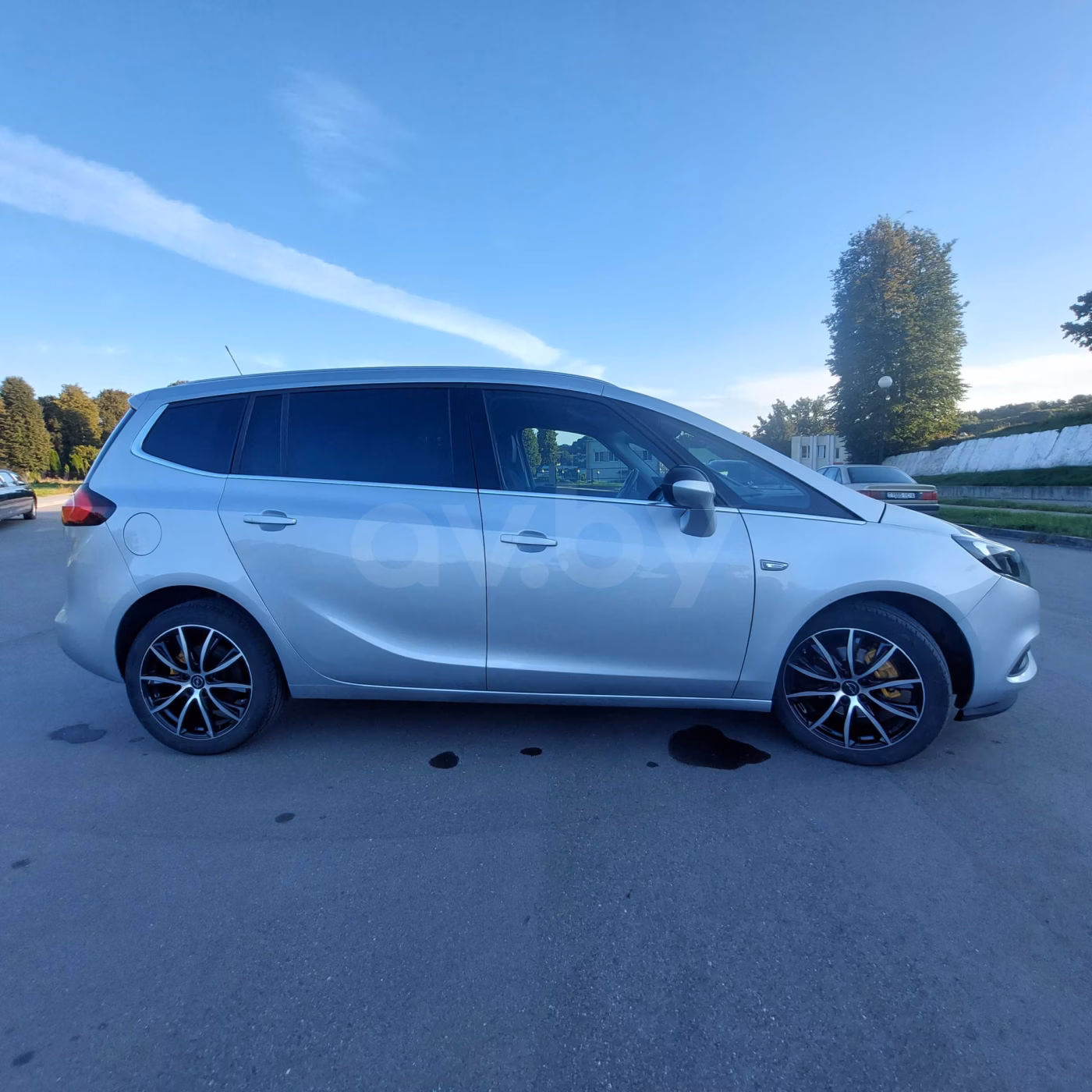 Opel Zafira фото 4